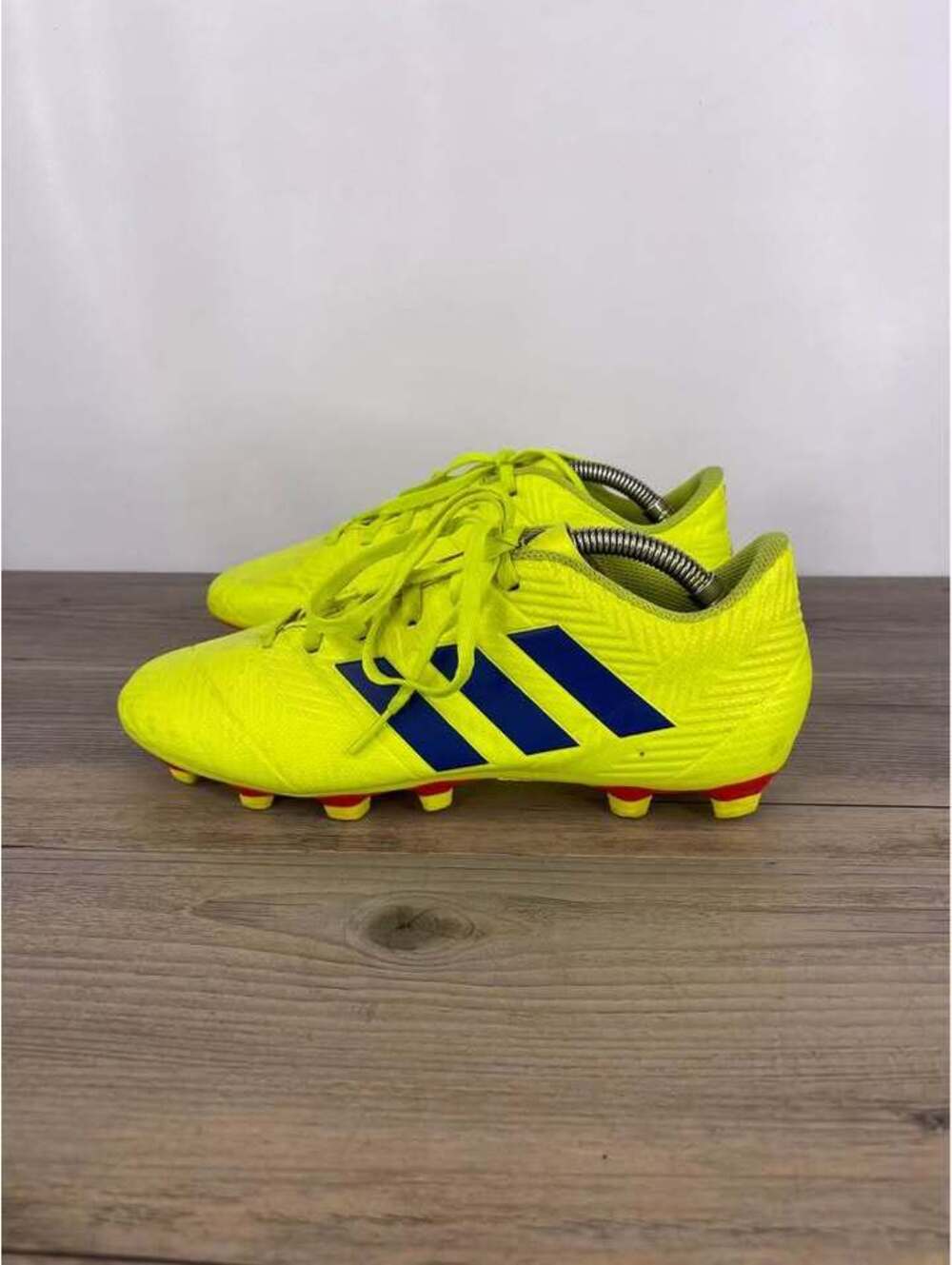 Adidas Nemeziz Soccer Cleats Men's Size 6.5